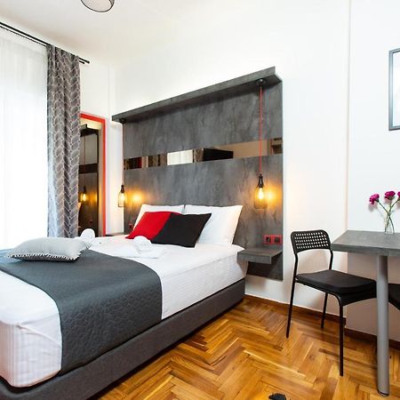 Downtown Luxury Boutique Suites : The Red Suite 塞萨洛尼基 外观 照片