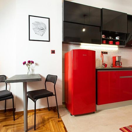 Downtown Luxury Boutique Suites : The Red Suite 塞萨洛尼基 外观 照片