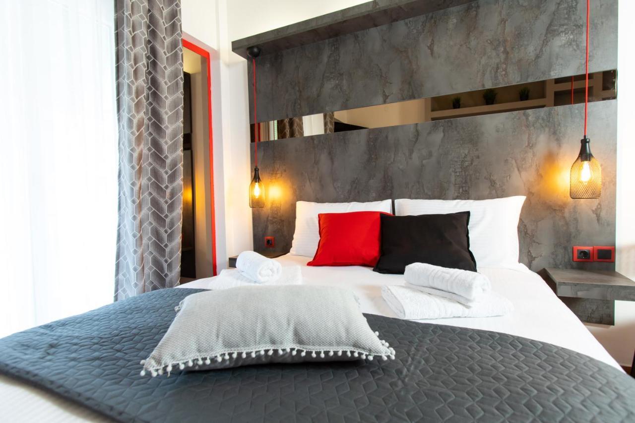 Downtown Luxury Boutique Suites : The Red Suite 塞萨洛尼基 外观 照片