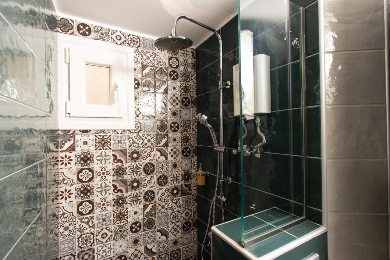 Downtown Luxury Boutique Suites : The Red Suite 塞萨洛尼基 外观 照片
